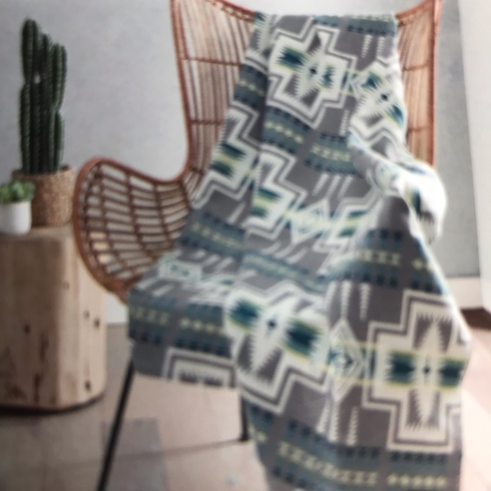Pendleton Gray, Grey, Green, Teal Throw, Blanket